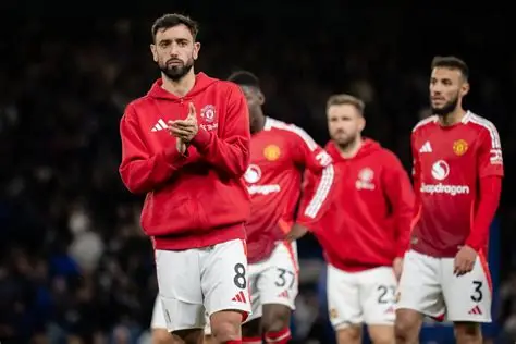 Man Utd's Fernandes Wins Football Writers' Men's Award 1 ManU