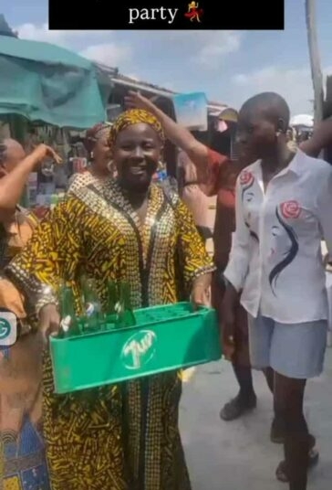 Find Them For Me - Mo Bimpe Responds To Video of Market Women Rejoicing Over The Birth Of Her Triplets 1 Mo