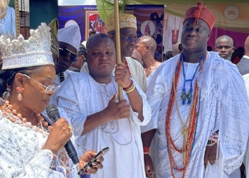 Ooni Installs Amosun’s Wife As Yeye Moremi Oodua