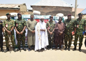 Army Chief Donates Fertiliser To Zamfara Farmers