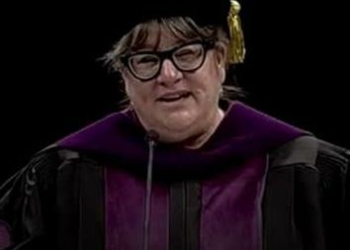 Graduates Boo As AI Name-Reading Glitch Disrupts Arizona Graduation Ceremony, College Issues Apology