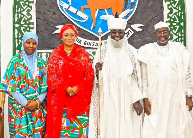 'We're Not Intimidated', First Lady Tinubu Defends 'Akara' Remark, Empowers 2,000 Traders 1 0ebfe98f fd0e 4f8f aadf 93fea4a19144