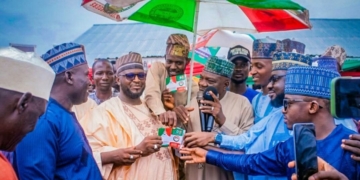 Ex-Aide To Gombe Gov, Supporters Defect To PDP, Support Pantami 2 Ex-Aide To Gombe Gov, Supporters Defect To PDP, Support Pantami