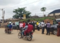 Mpape Residents Block AEDC Office Over 4-month Electricity Outage, Demands N3.7m Refund