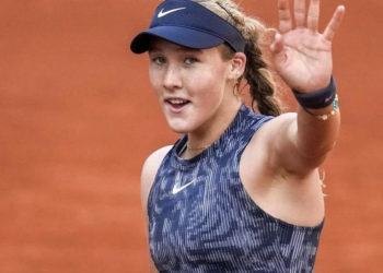 Andreeva Beats Chwalinska To Win French Open