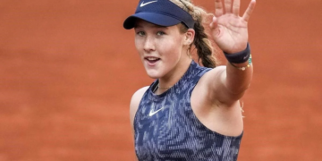 Andreeva Beats Chwalinska To Win French Open