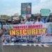 Commuters Stranded As Protesters Block Major Roads In Oyo Over Insecurity 5 Commuters Stranded As Protesters Block Major Roads In Oyo Over Insecurity