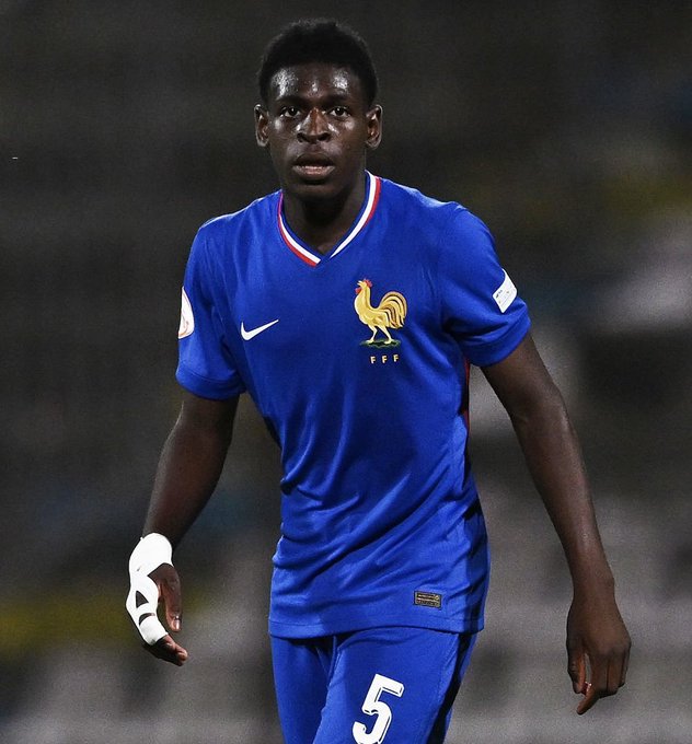 Arsenal Eye PSG Talent Mbemba Amid Work Permit Hurdle