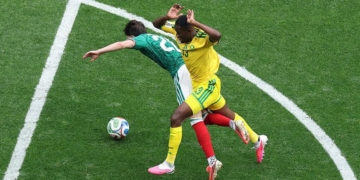 World Cup Opener: South Africa Crumbled Under Pressure, Not Tactics - Oliseh 3 World Cup Opener: South Africa Crumbled Under Pressure, Not Tactics – Oliseh