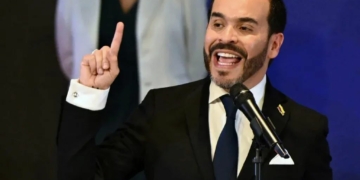 New Colombia President Gives Guerrilla Groups 1-month Ultimatum To Surrender