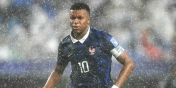 France Vs Iraq World Cup Match Suspended At Half-Time Due To Lightning Risk