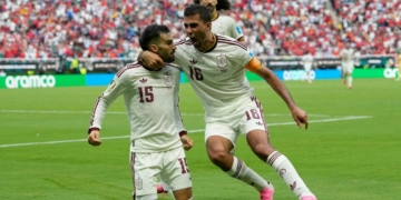 Spain Beat Uruguay To Top Group H As La Celeste Crash Out Of World Cup