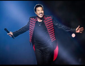 Lionel Richie Ends Concert Early After Falling Ill During Performance