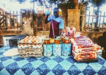 Gov Radda’s Aide Assists 200 Tea Vendors With Eggs, Noodles