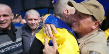 Russia, Ukraine Exchange 370 Prisoners In Fresh Swap