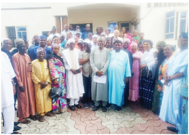 Danladi-Salihu Is Popular, Won APC Guber Ticket Convincingly – APC Elders, Stakeholders, ALGON 1 The Kwara APC elders and stakeholders during the press conference in Ilorin.