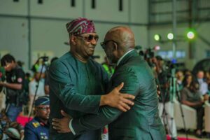 Boeing 737-800NG Aircraft Unveiled: Chinua Achebe, Obi Of Onitsha Honoured 8 United