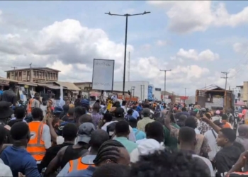 Activist VDM Leads Protest In Ibadan Over Oyo Schoolchildren Abduction