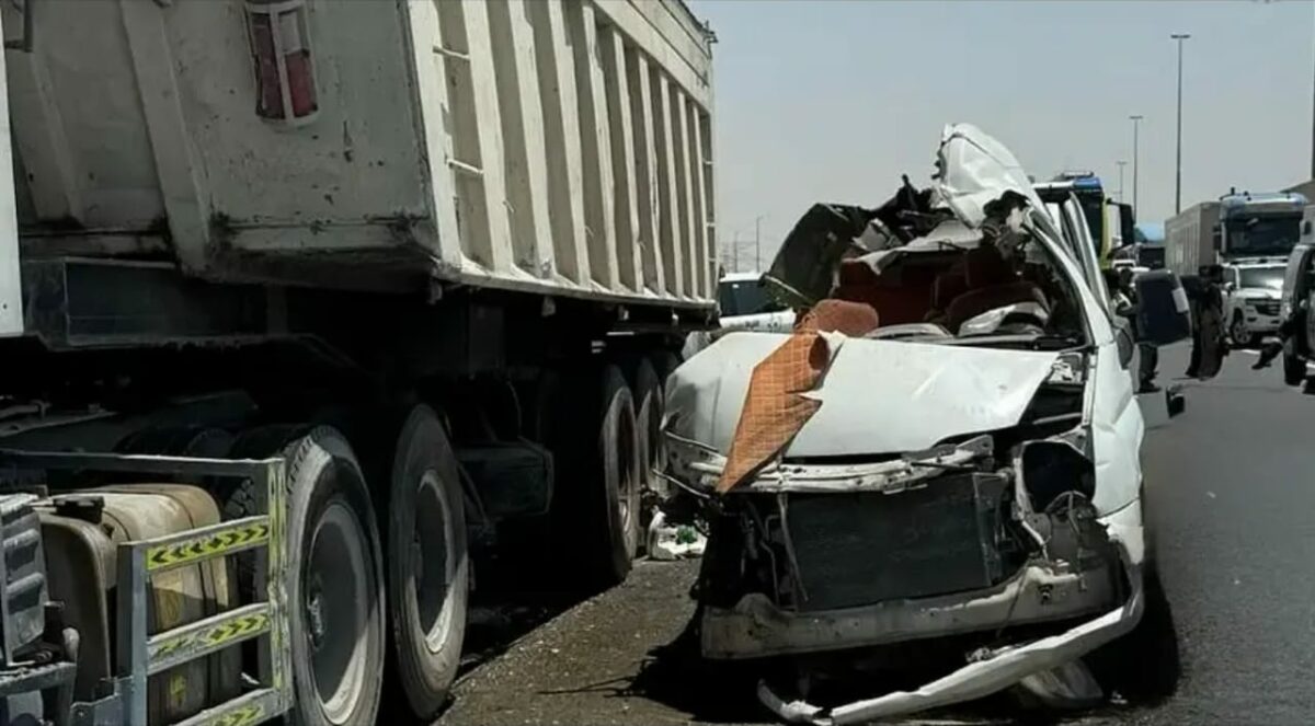 7 Killed, 9 Injured After Minibus Rams Into Stationary Truck