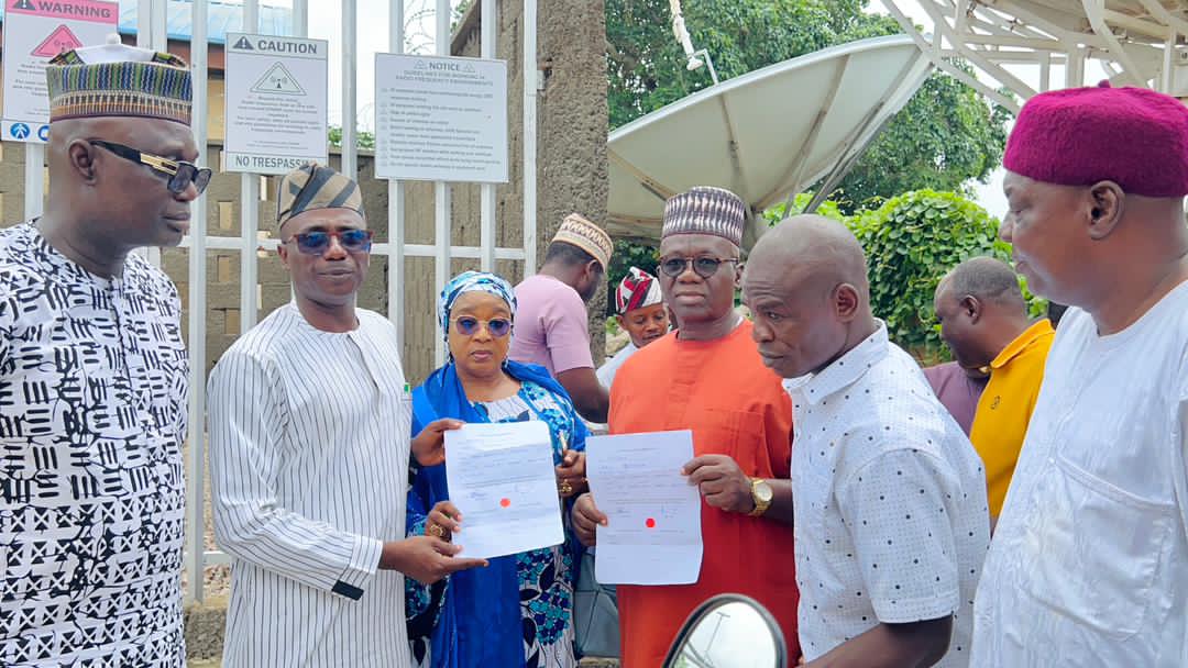 Ododo Approves Broadcast Facility, Funds for Radio