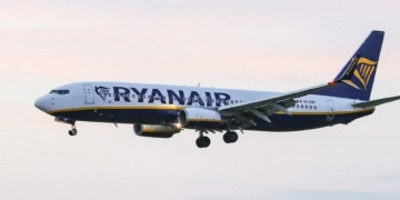 Ryanair Faces Investigation For Charging Parents To Sit With Children 2 Ryanair Faces Investigation For Charging Parents To Sit With Children
