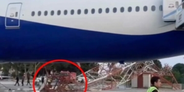 267 Escape Unhurt As Turkish Airlines Jet Collides With Airport Structure 2 267 Escape Unhurt As Turkish Airlines Jet Collides With Airport Structure