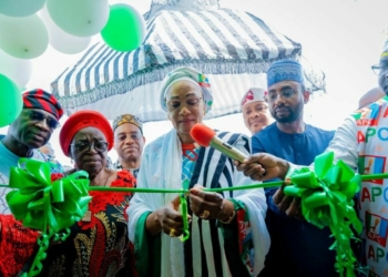 First Lady Remi Tinubu Inaugurates 10 Roads, ICT Centre In Benue