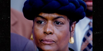 Wife Of Nation Of Islam Leader, Khadijah Farrakhan, Dies At 90