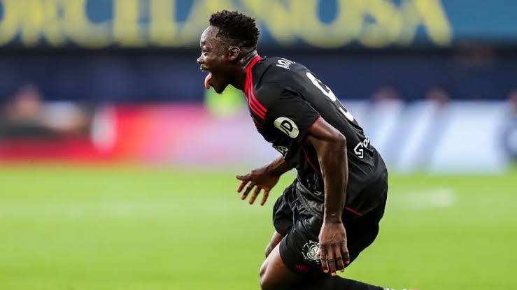 Adams Shrugs Off Marseille Speculation