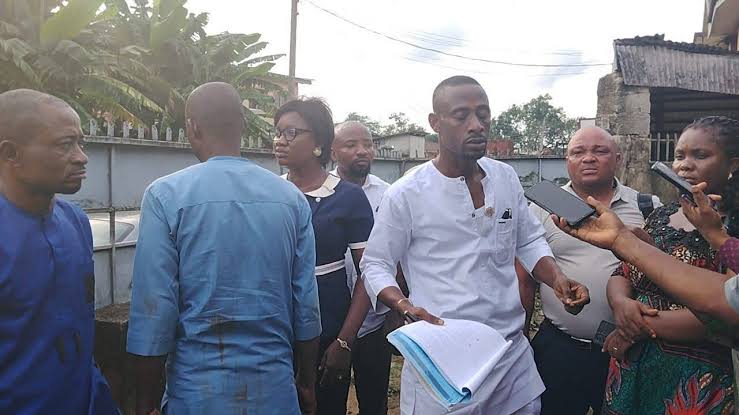 Impeachment Threat: 10 Injured As Hoodlums Disrupt