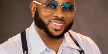 “I Know Who Is Fake, I Enjoy Watching Their Performance” – Olakunle Churchill Shares Cryptic Post As Rosy, Tonto Shun Him On Father’s Day 2 “I Know Who Is Fake, I Enjoy Watching Their Performance” – Olakunle Churchill Shares Cryptic Post As Rosy, Tonto Shun Him On Father’s Day