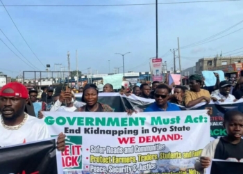 Oyo School Abduction: Protests Rock Ibadan As Teachers Begin Strike