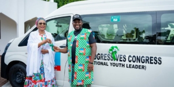 Remi Tinubu Donates 9 Buses To APC Youth Wing