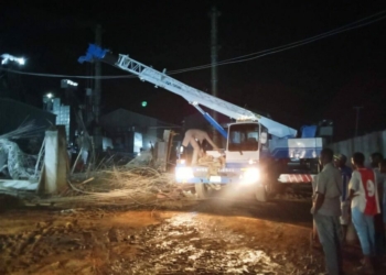 6 Rescued Alive After Building Collapse At Kano Rice Mill