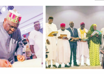 Gov. Fintiri Swears In 21 Council Chairmen, Charges Them To Deliver At The Grassroots