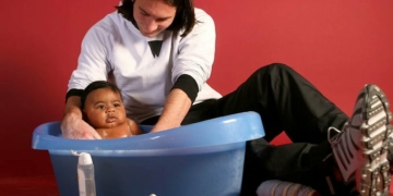 Throwback Photo Of Messi Bathing Baby Yamal Resurfaces Ahead of World Cup Final 