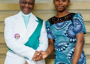 Emotional Moment As Nigeria’s Youngest Chartered Accountant, 16, Meets Pastor Olukoya