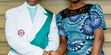 Emotional Moment As Nigeria’s Youngest Chartered Accountant, 16, Meets Pastor Olukoya