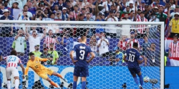 Mbappé Penalty Sends France Past Paraguay Into World Cup Quarter-finals