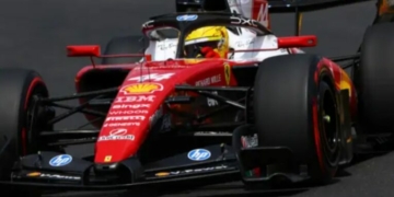Hamilton Crashes In Final Practice Nightmare 4 Hamilton Crashes In Final Practice Nightmare