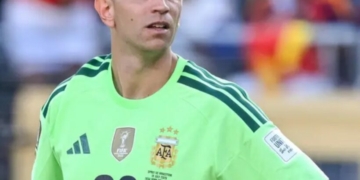 Martinez Mulls International Future After Argentina's World Cup Final Defeat 2 Martinez Mulls International Future After Argentina’s World Cup Final Defeat