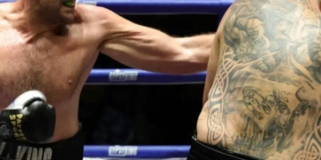 Fury Dominates Wach In Thai Warm-Up As Joshua Clash Looms 3 Fury Dominates Wach In Thai Warm-Up As Joshua Clash Looms
