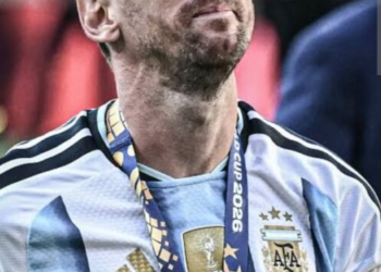 Di Maria Urges Messi To Postpone International Retirement