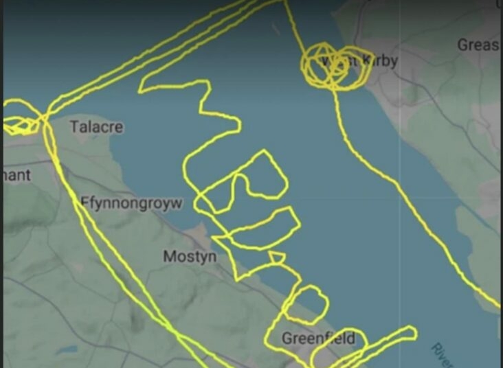 Pilot Writes ‘I’m Bored’ In Sky During Test Flight, Leaves Internet Amused 1 Source: BBC/flightradar24