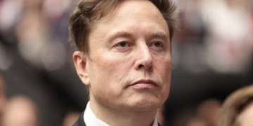 Elon Musk Predicts AI, Robots Will Make Humans Run Out Of Jobs, Says Governments May Simply Pay People 2 Elon Musk Predicts AI, Robots Will Make Humans Run Out Of Jobs, Says Governments May Simply Pay People