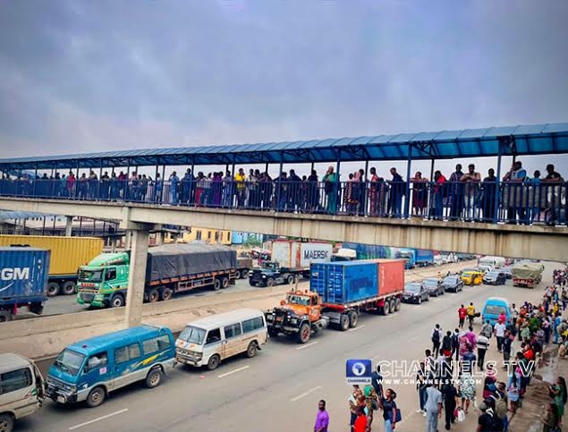 Lagos Warns Motorists Of Traffic Disruption As Kara Bridge Repairs Begin 1 Kara bridge