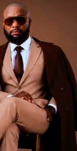 Photo Drama Sparks Meme Frenzy As Nigerians Recreate Caramel Plug’s Viral Pose