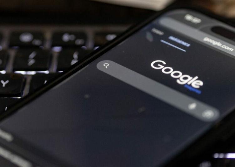 EU Fines Google $1 Billion Under New Digital Markets Law 1 cnn L19jb21wb25lbnRzL2ltYWdlL2luc3RhbmNlcy9jbXJ4ZGx0d3UwMDB0M2I2cjN4NjI2YzU5 L19jb21wb25lbnRzL2FydGljbGUvaW5zdGFuY2VzL2NtcnhjbXM0NjAwMHkyN250MXBxbGZiaGs 300 1784909906