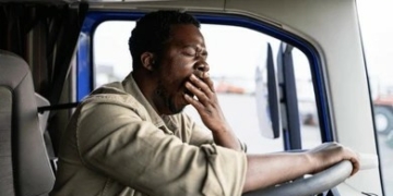 Passenger Left Shocked After Allegedly Spotting Commercial Driver Asleep Behind The Wheel 2 Passenger Left Shocked After Allegedly Spotting Commercial Driver Asleep Behind The Wheel