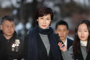 South Korean AI Billionaire Faces $1bn Divorce Settlement Over Extramarital Child 3 former wife sk group chairman 135273806 1784846509